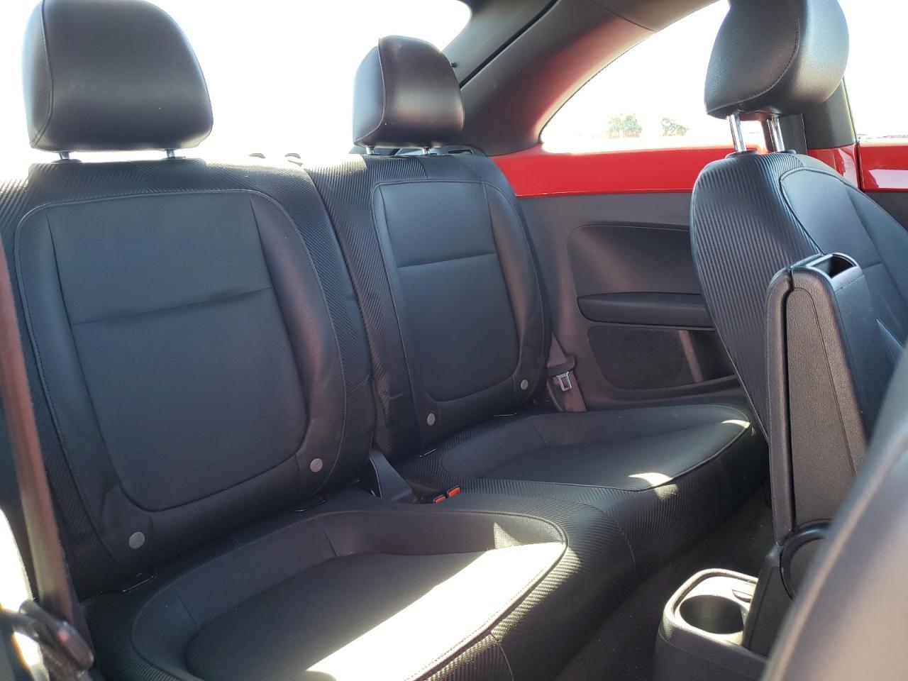 2013 VOLKSWAGEN Beetle