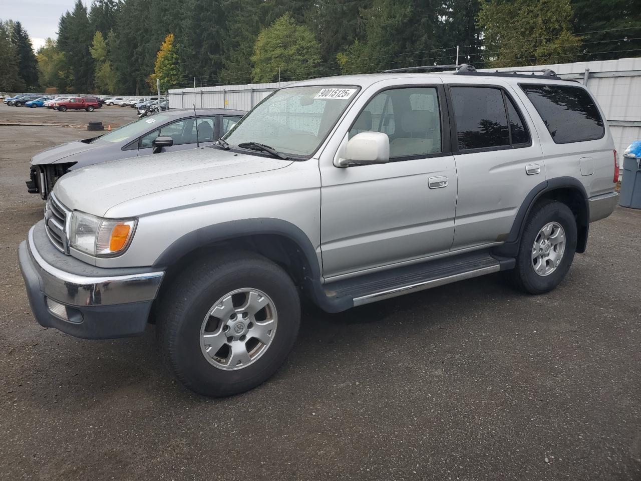 2000 TOYOTA 4Runner