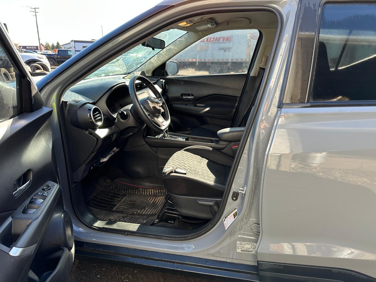 2022 NISSAN KICKS