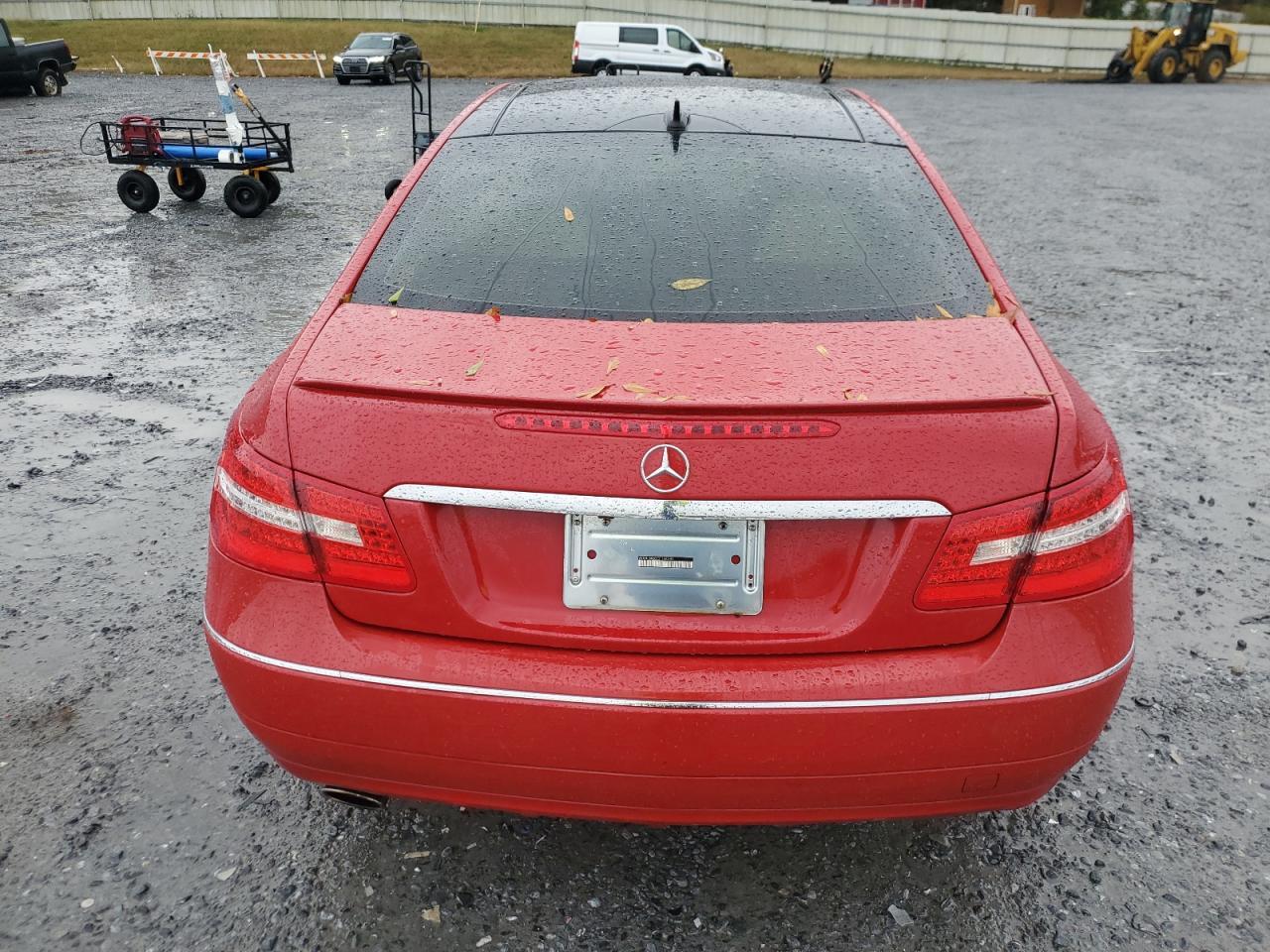 2012 MERCEDES-BENZ E-Class