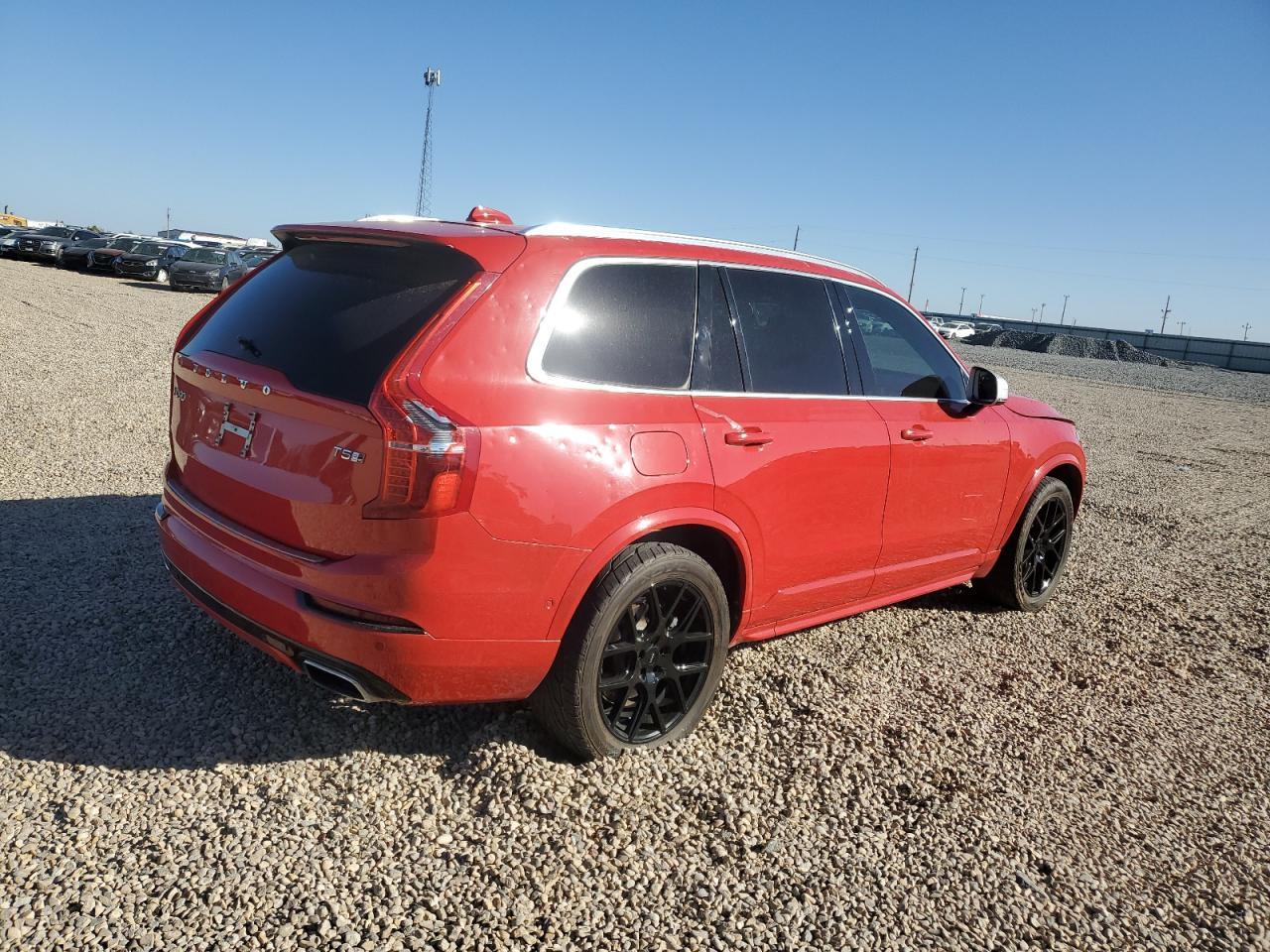 2017 VOLVO XC90