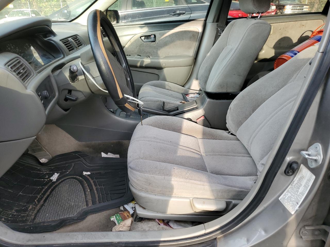 2001 TOYOTA CAMRY