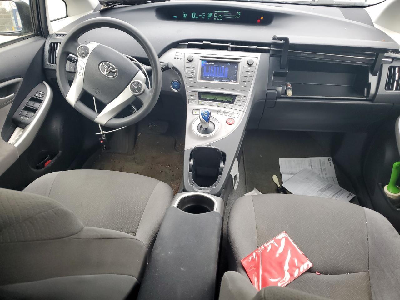 2013 TOYOTA PRIUS