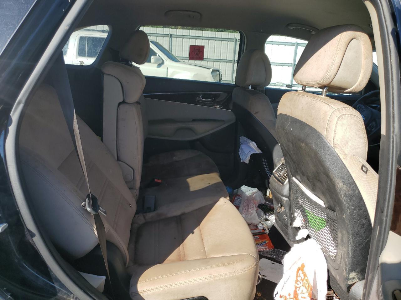 2016 KIA SORENTO