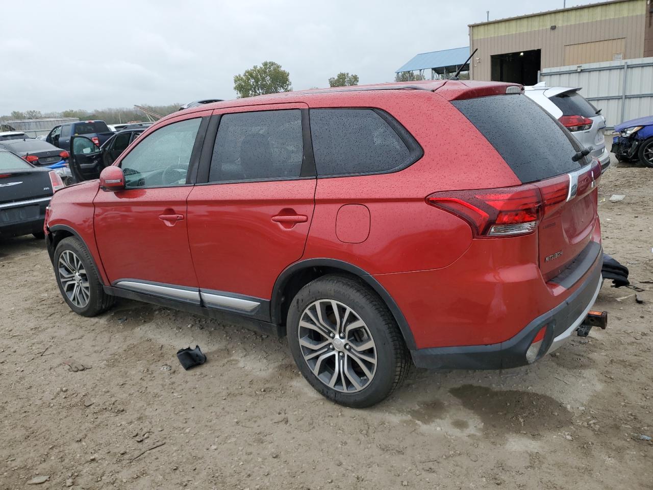 2016 MITSUBISHI outlander