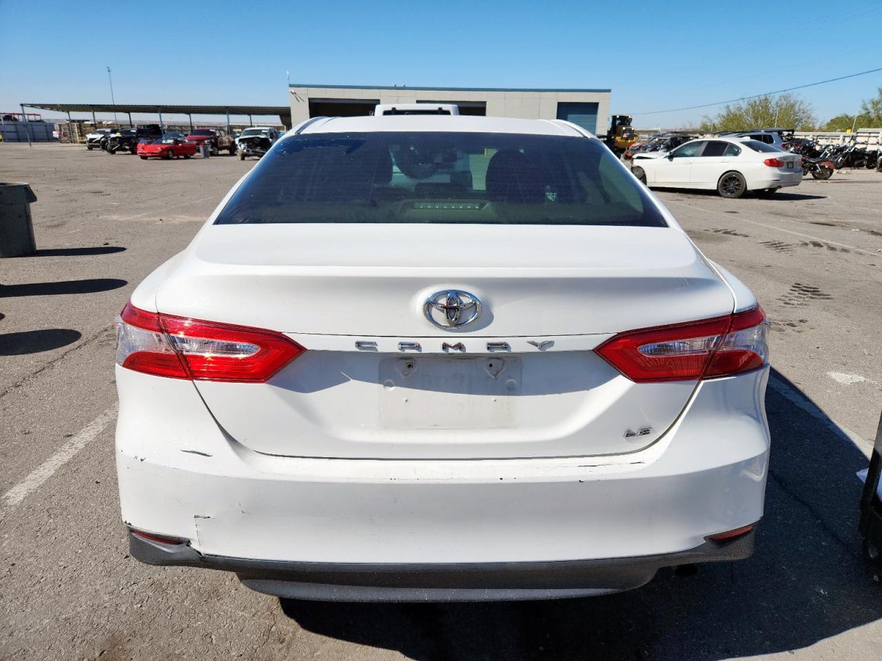 2018 TOYOTA CAMRY