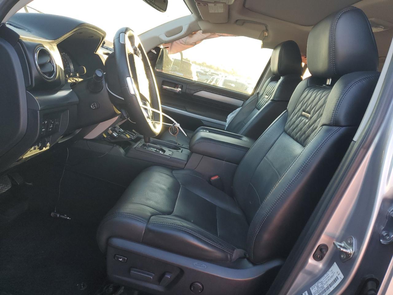 2017 TOYOTA TUNDRA