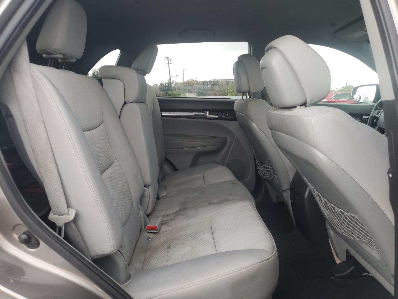 2011 KIA SORENTO