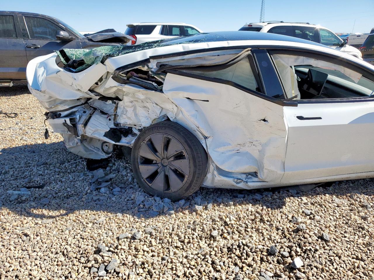 2025 TESLA MODEL 3