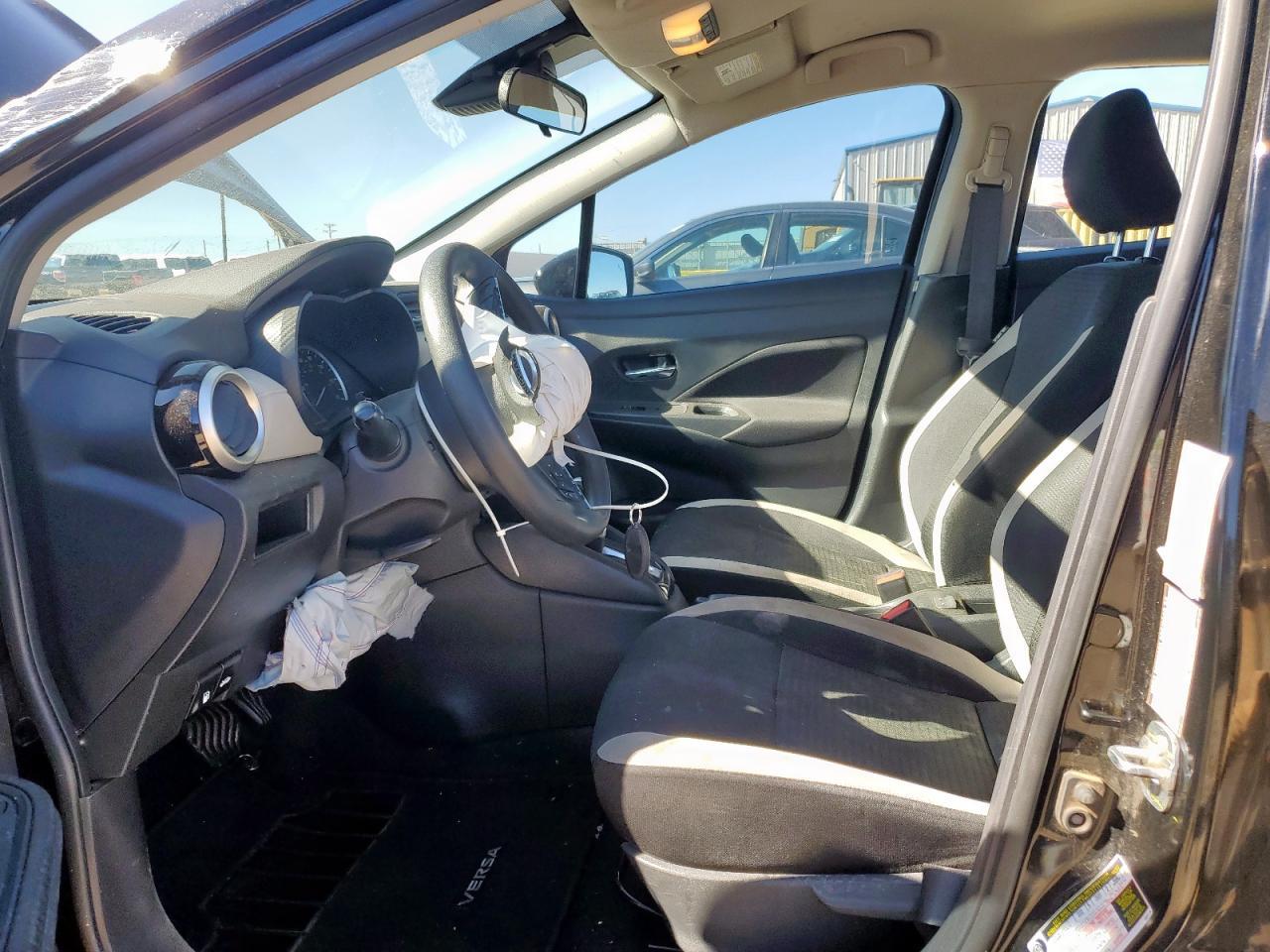 2021 NISSAN VERSA