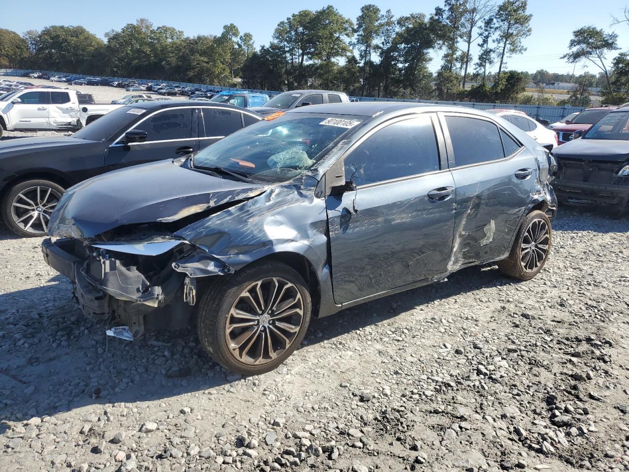 2015 TOYOTA COROLLA