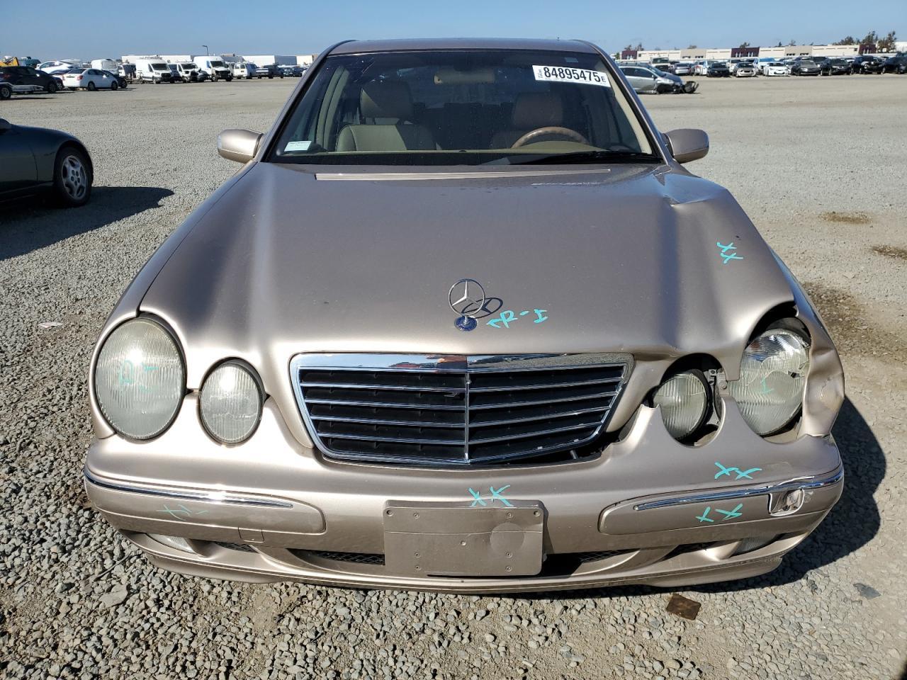 2001 MERCEDES-BENZ E-Class