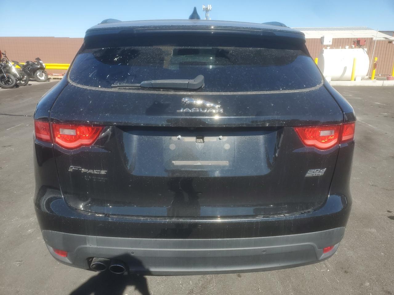 2017 JAGUAR F-Pace