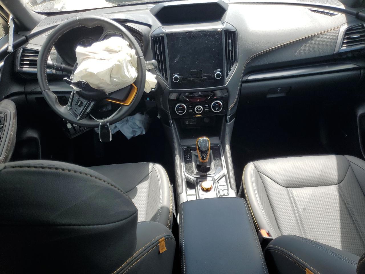 2024 SUBARU FORESTER