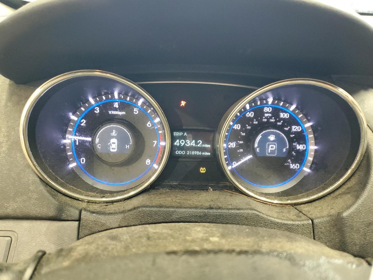 2011 HYUNDAI SONATA
