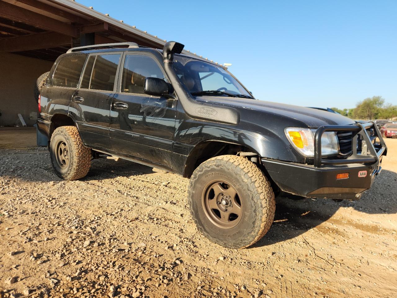 2001 TOYOTA LAND CRUISER