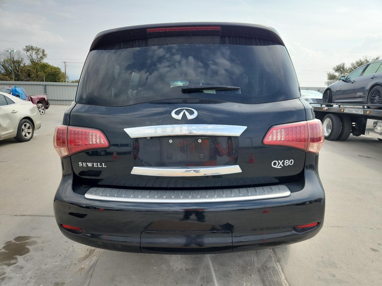 2011 INFINITI QX56