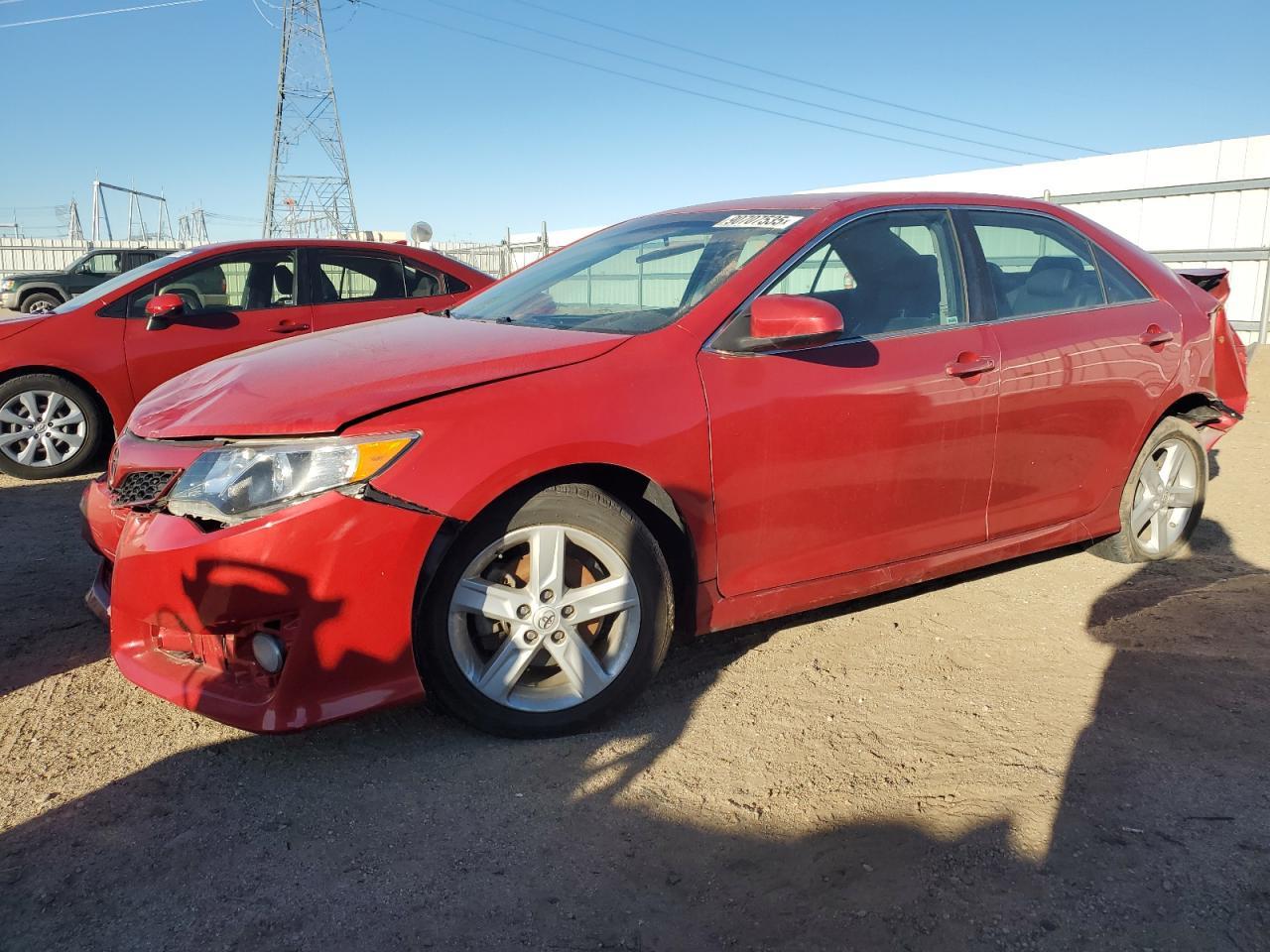 2014 TOYOTA CAMRY