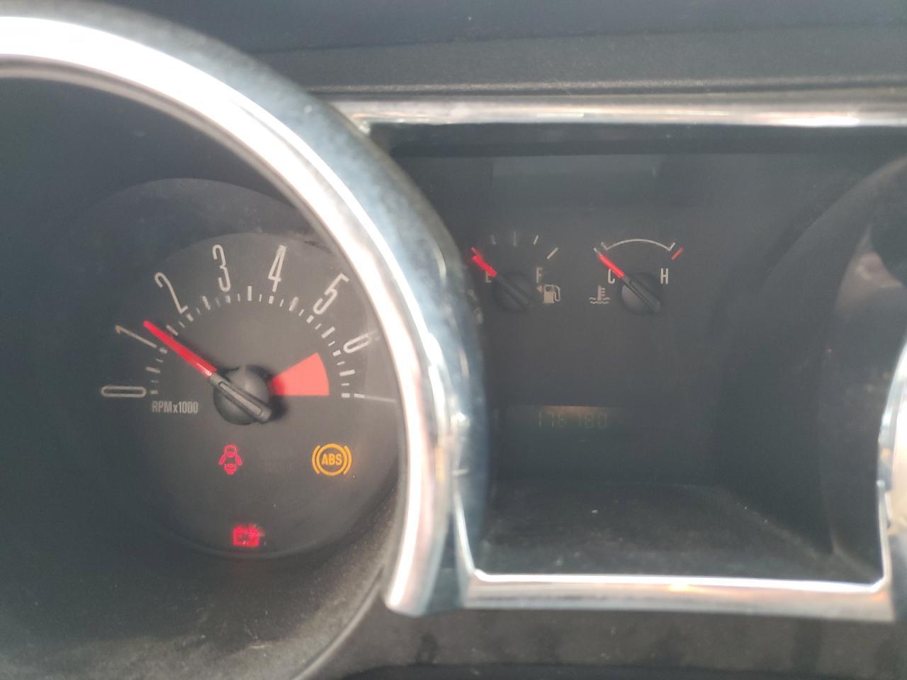 2005 FORD MUSTANG
