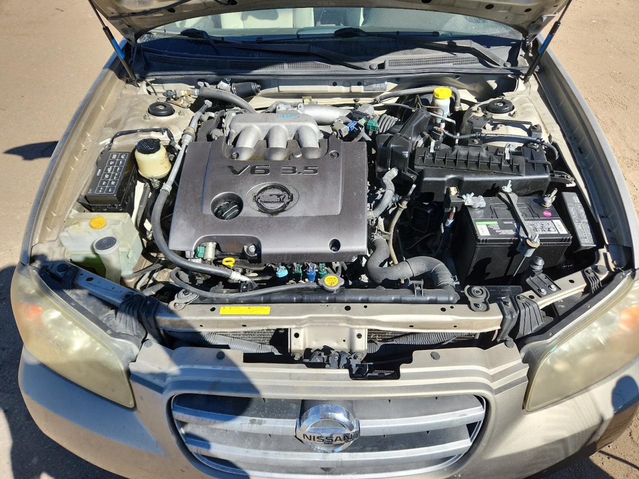 2002 NISSAN Maxima