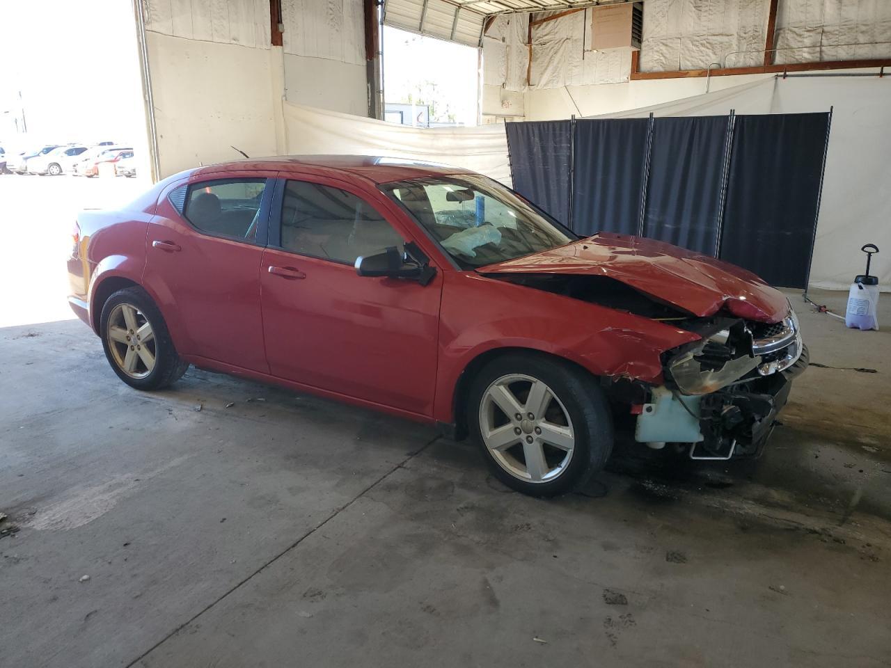 2013 DODGE Avenger