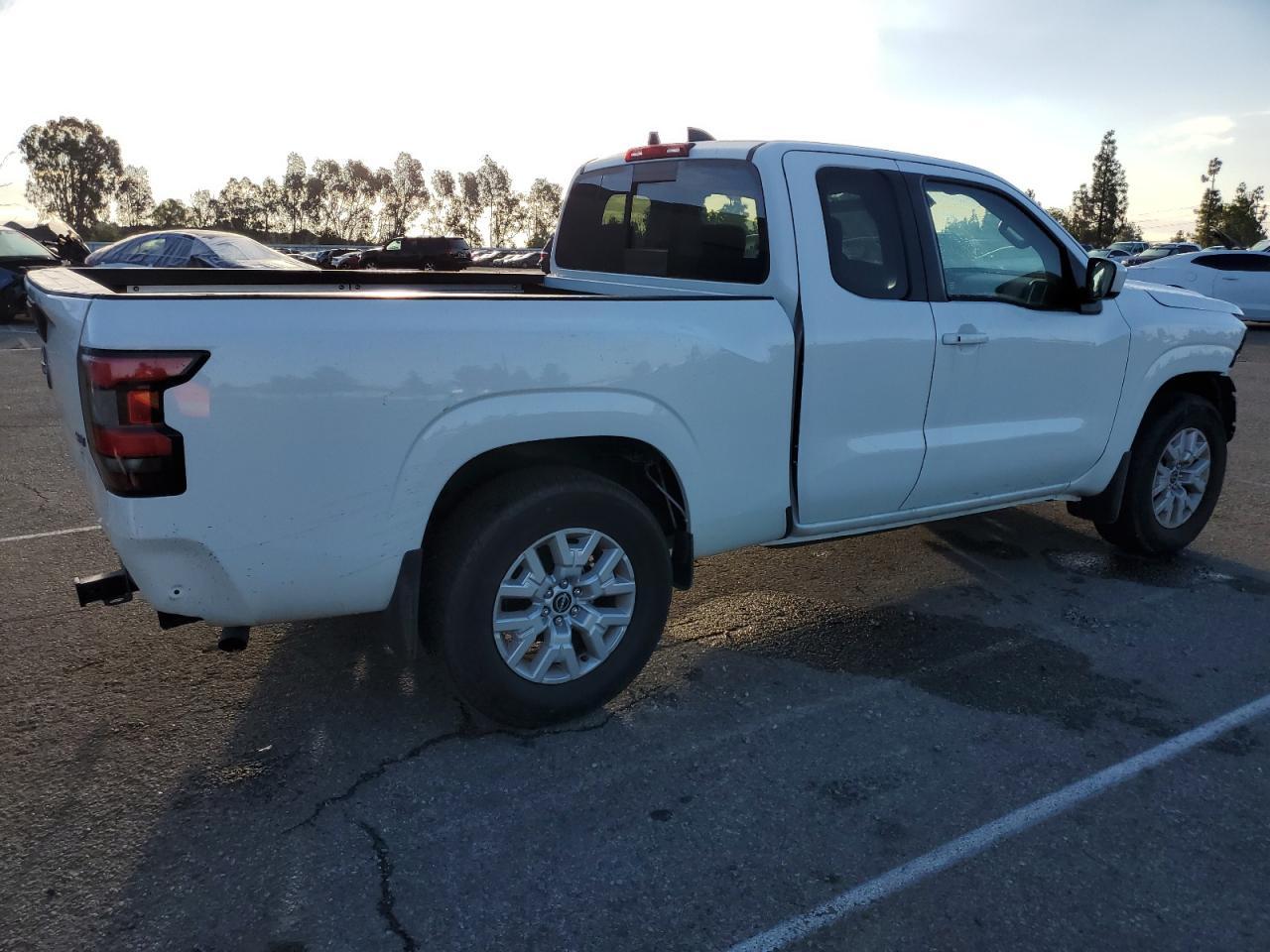 2024 NISSAN Frontier