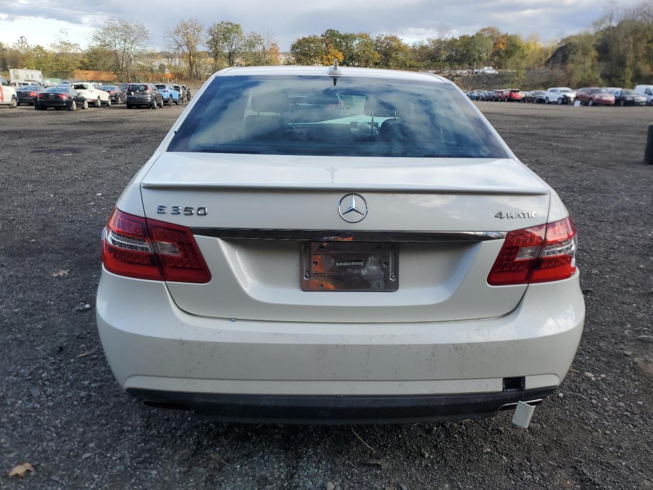 2013 MERCEDES-BENZ E-Class