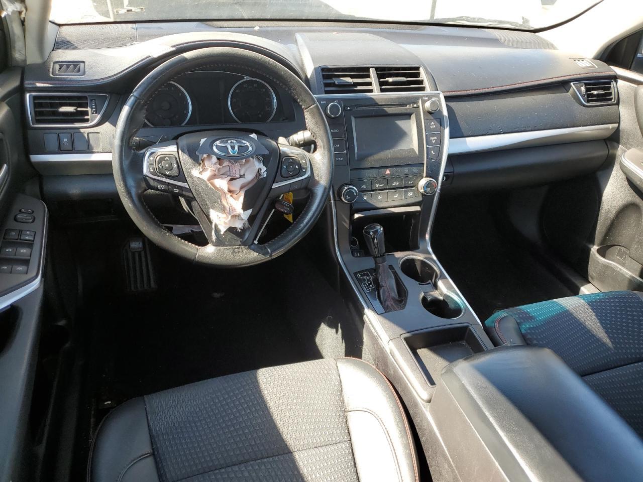 2015 TOYOTA CAMRY