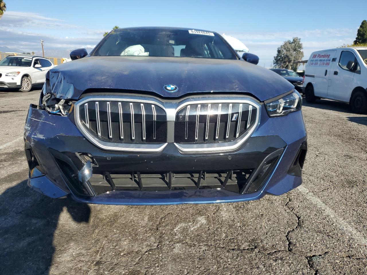 2024 BMW i5