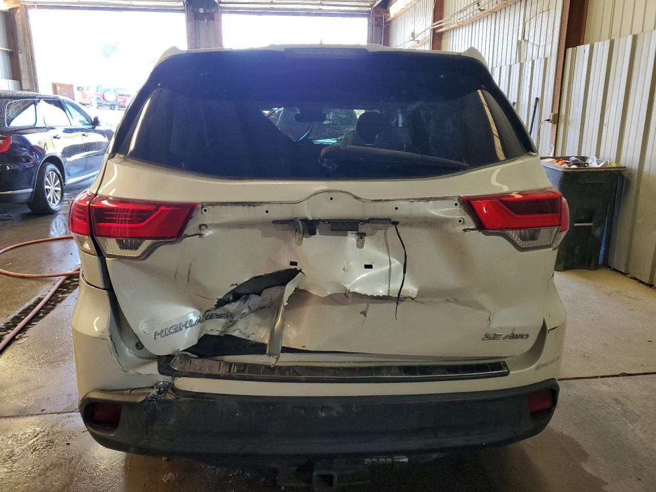 2017 TOYOTA HIGHLANDER