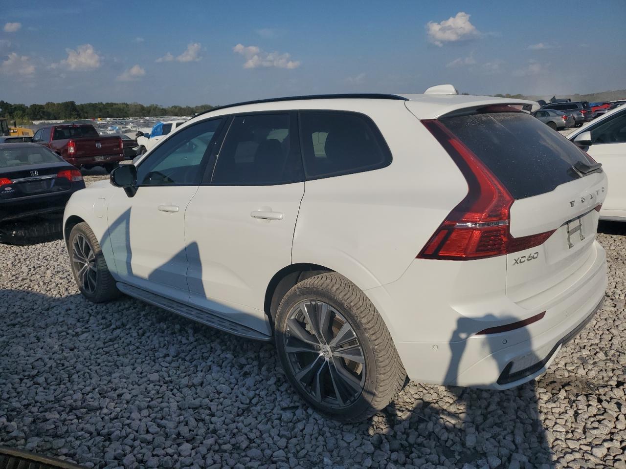 2023 VOLVO XC60