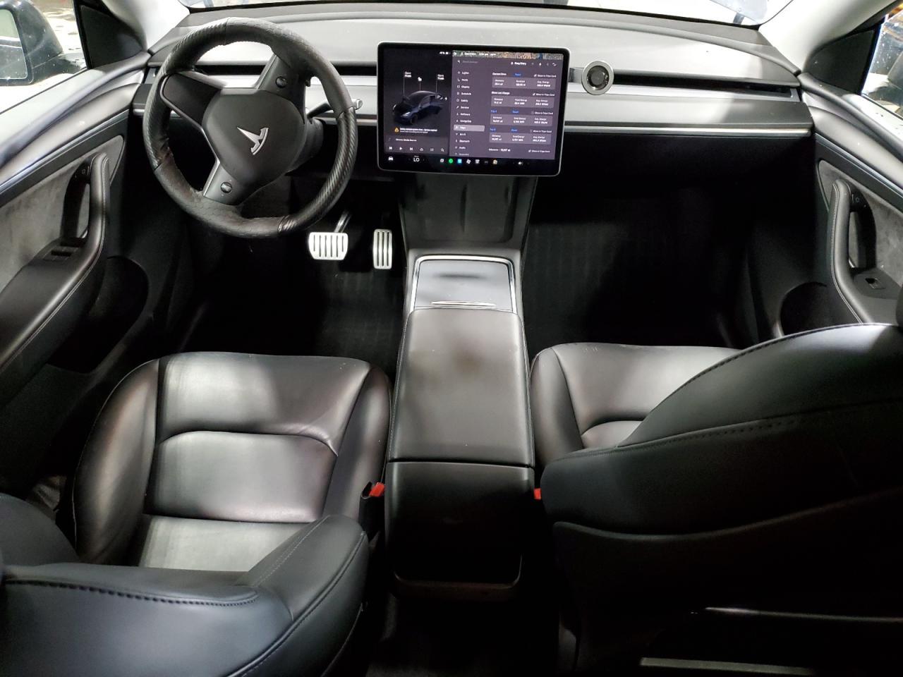 2024 TESLA MODEL Y