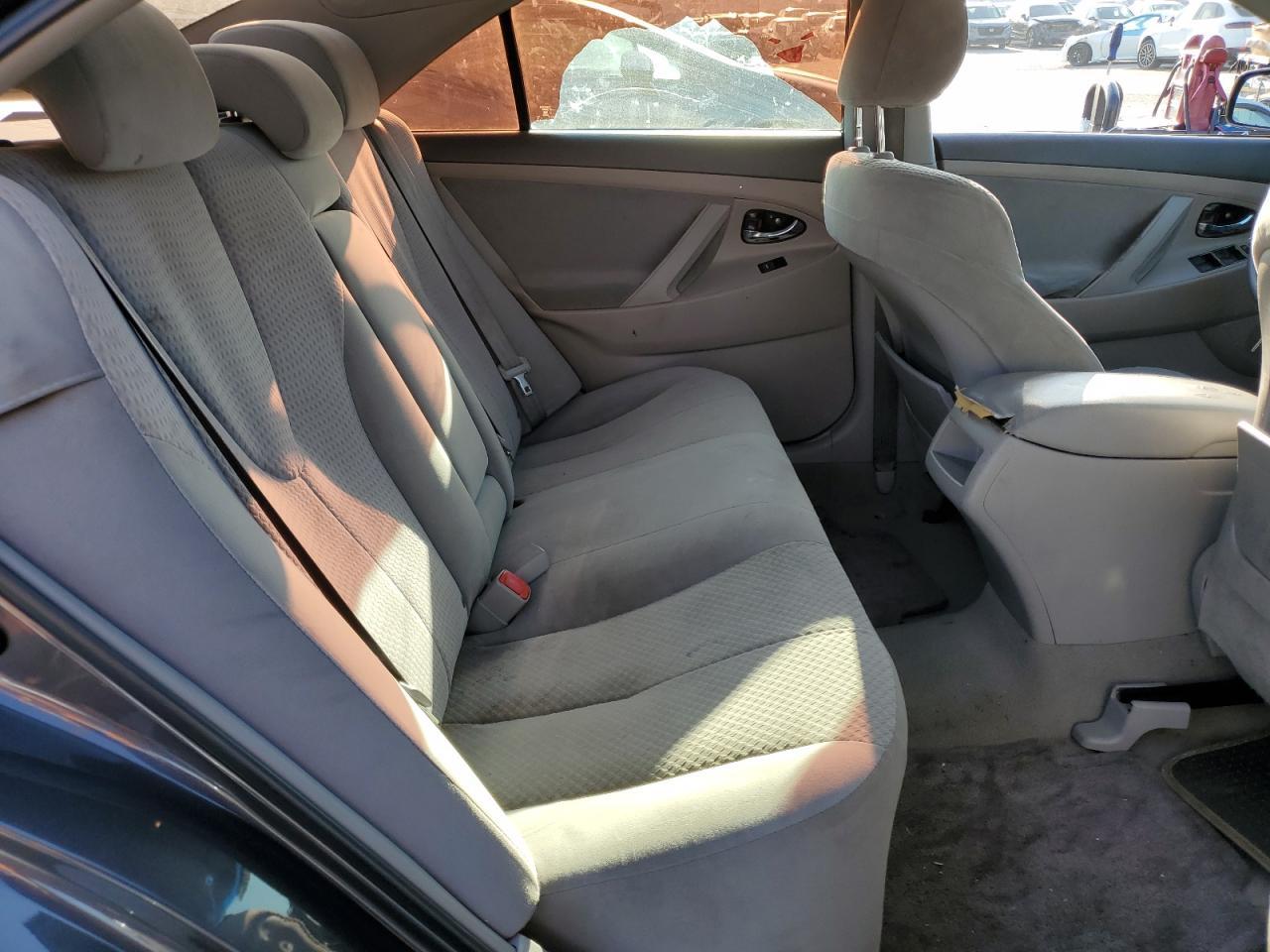 2011 TOYOTA CAMRY