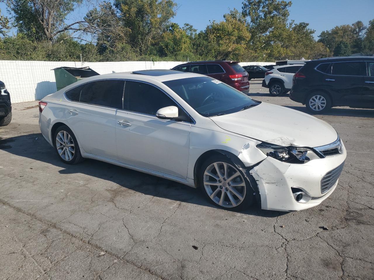 2013 TOYOTA Avalon