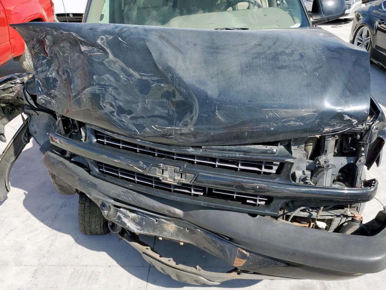 2003 CHEVROLET Tahoe