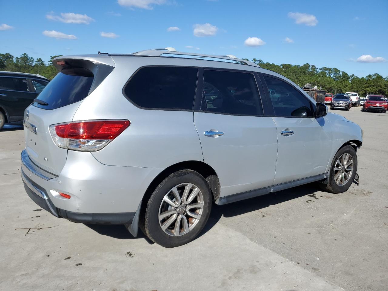 2016 NISSAN PATHFINDER