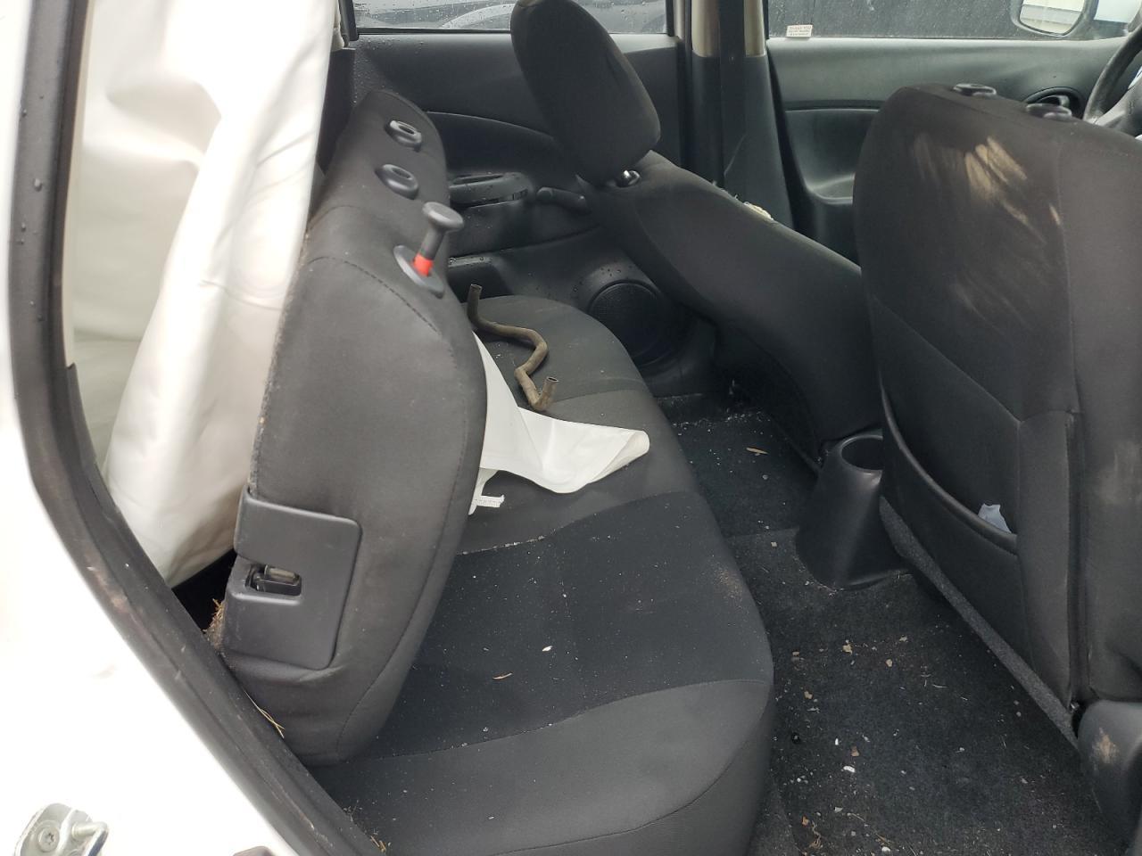 2017 NISSAN Versa Note