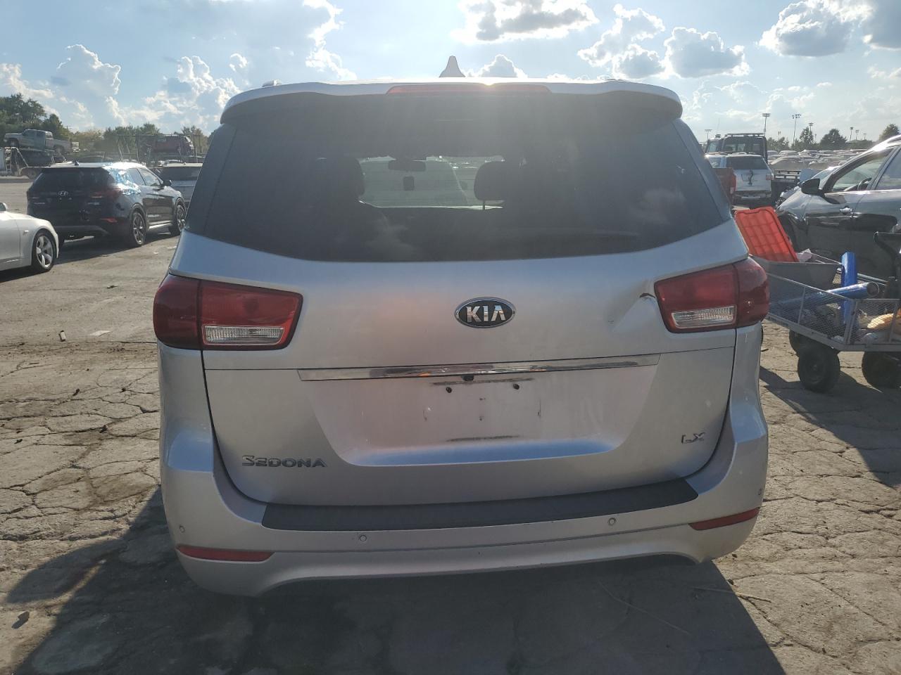 2016 KIA SEDONA