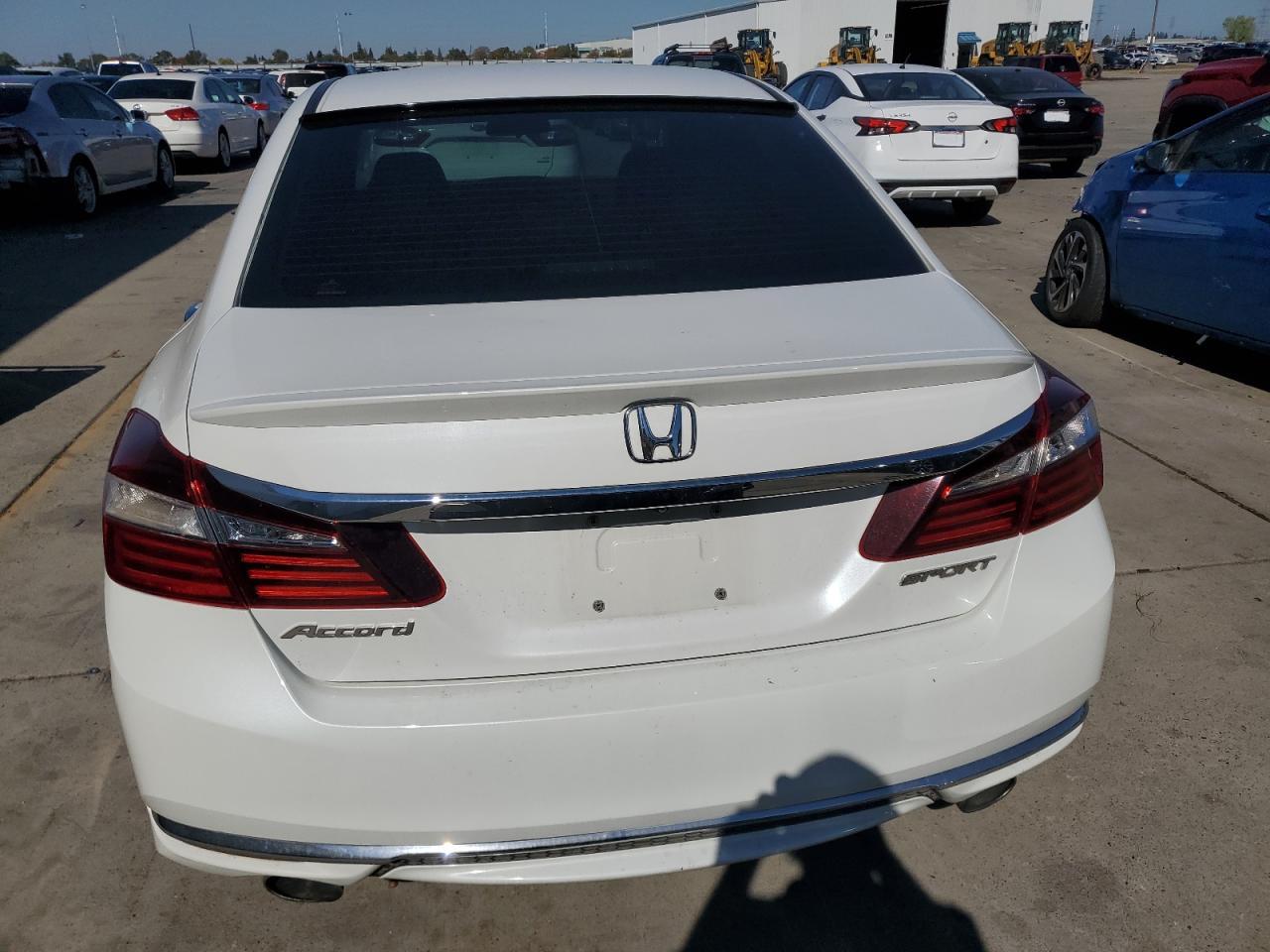 2017 HONDA ACCORD