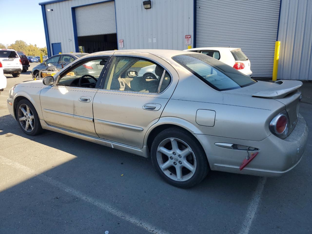 2003 NISSAN Maxima