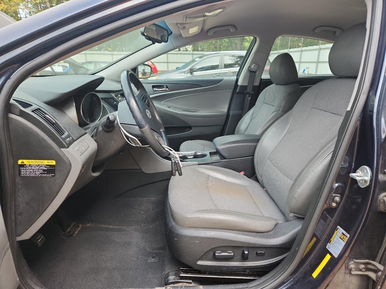 2012 HYUNDAI SONATA
