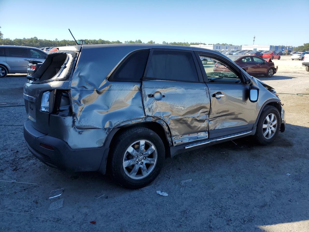 2013 KIA SORENTO