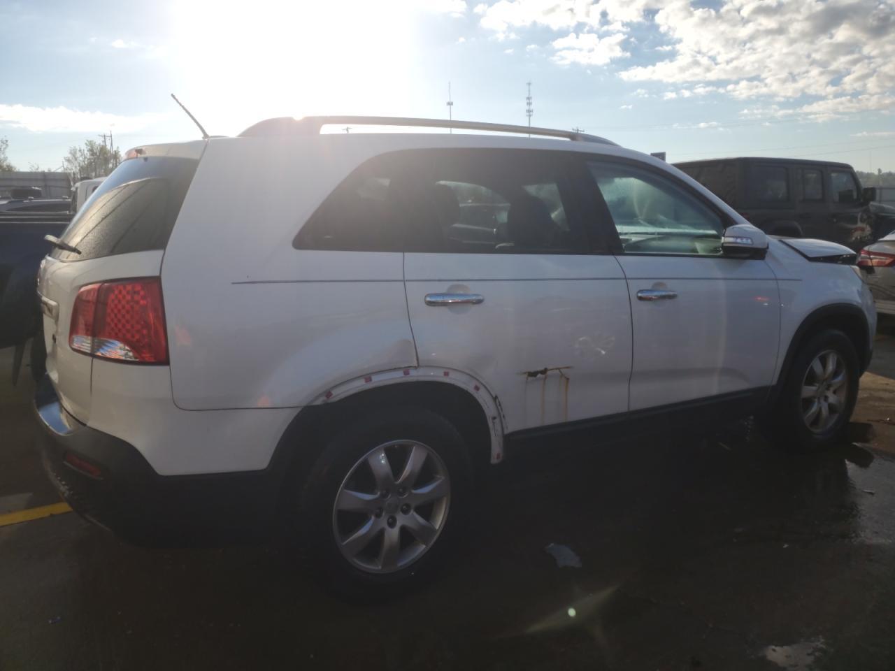 2013 KIA SORENTO