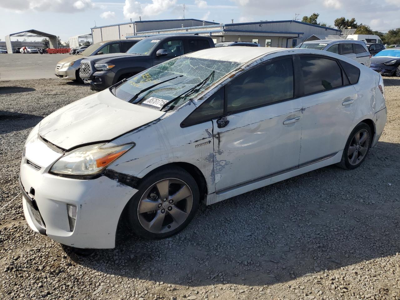 2015 TOYOTA PRIUS