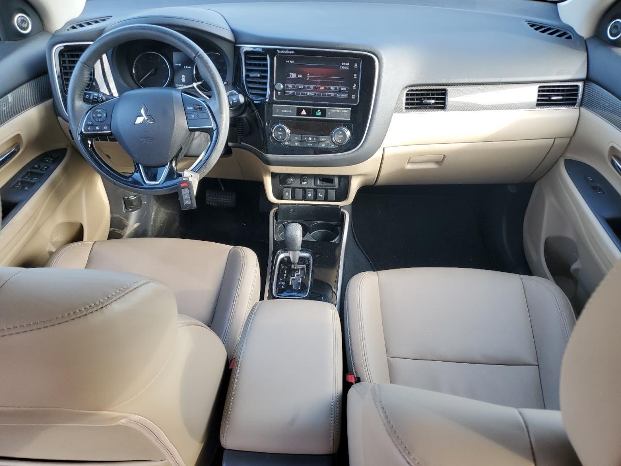 2019 MITSUBISHI outlander
