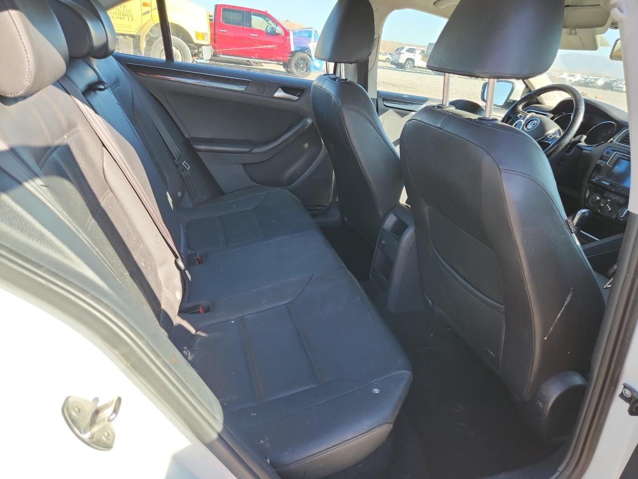 2016 VOLKSWAGEN JETTA
