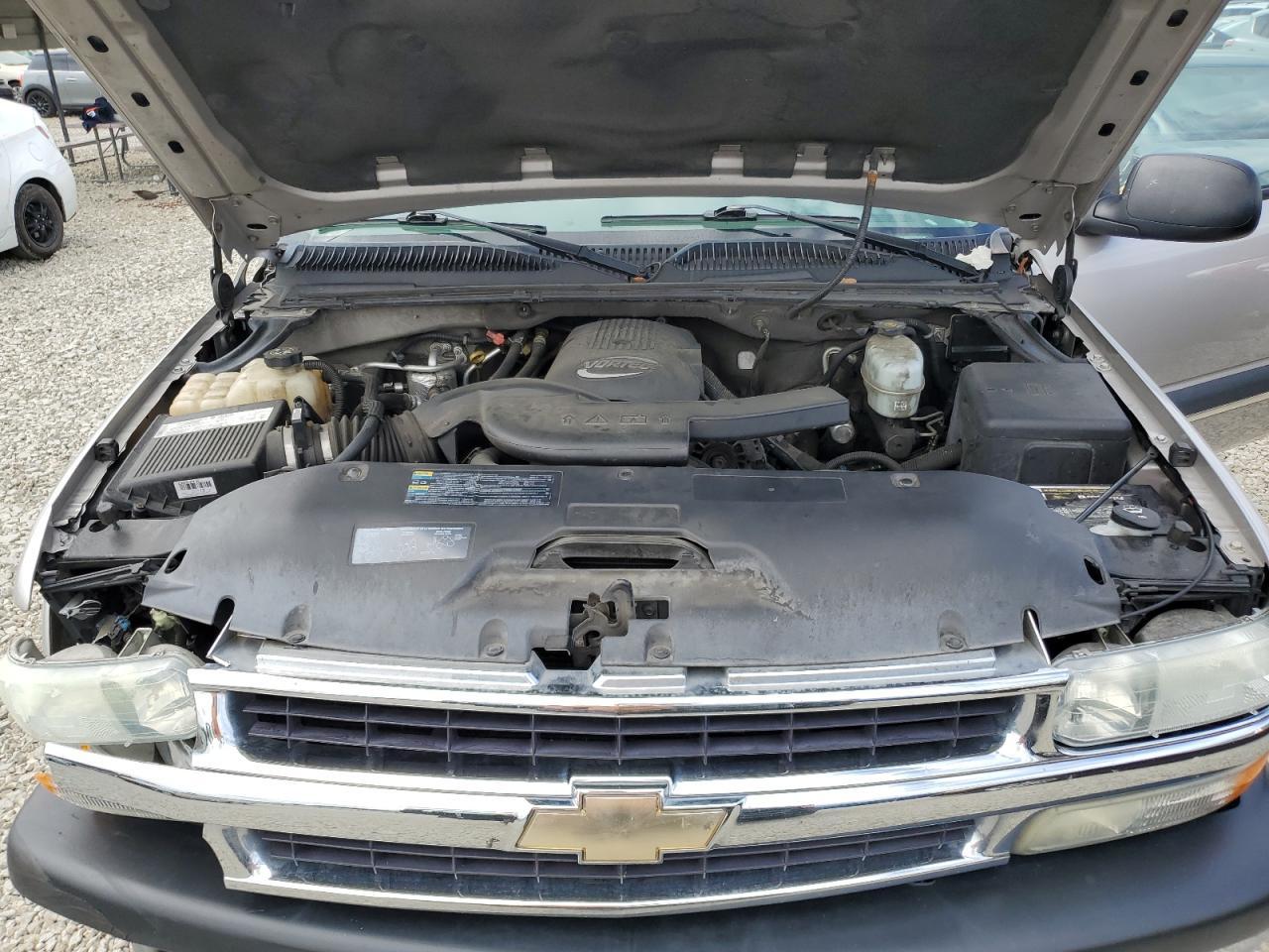 2004 CHEVROLET Tahoe