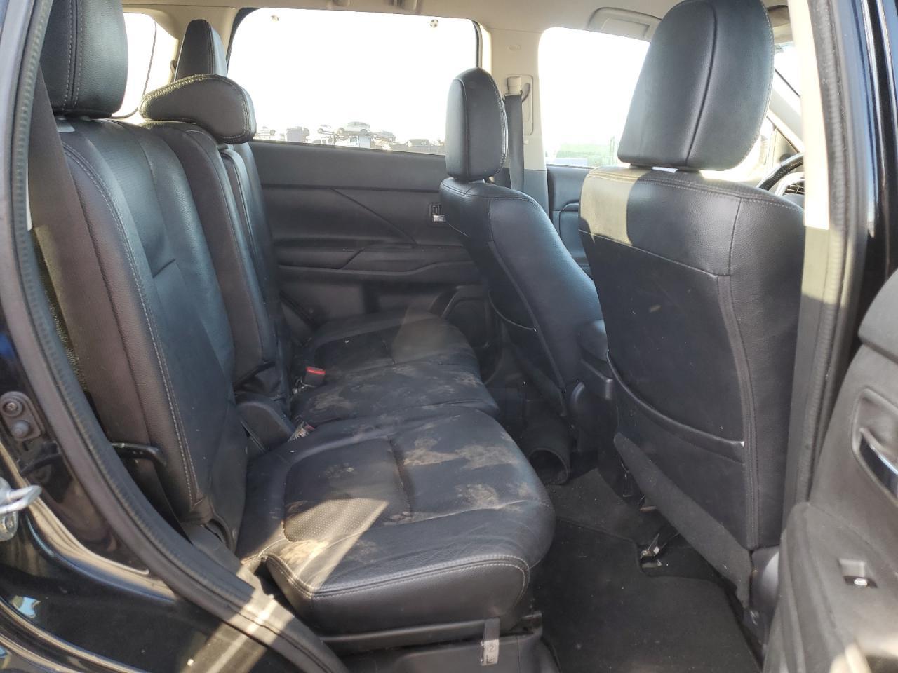 2018 MITSUBISHI outlander