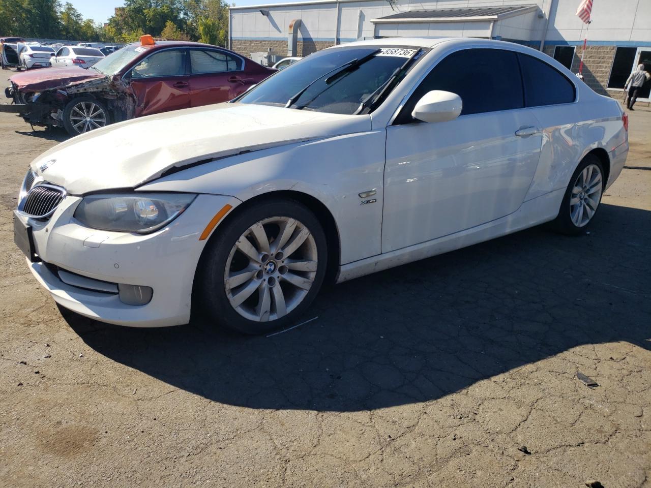 2013 BMW 3 SERIES