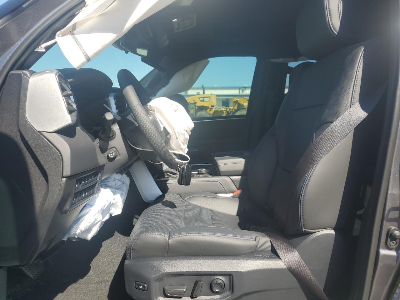 2025 TOYOTA Sequoia